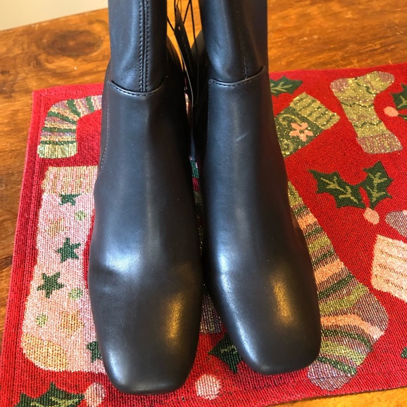 Women’s Black short boot size 8 - Picture 2 of 11